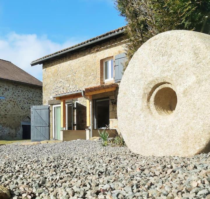 Beautiful 2 Bed Cottage With Swimming Pool Pagéas Buitenkant foto