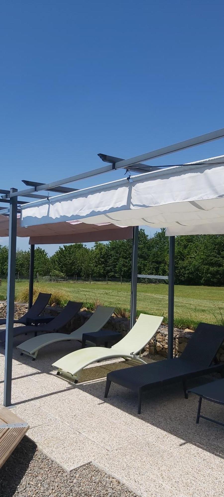 Beautiful 2 Bed Cottage With Swimming Pool Pagéas Buitenkant foto