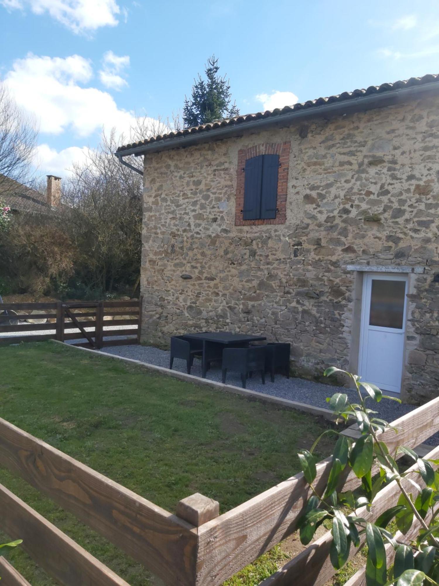 Beautiful 2 Bed Cottage With Swimming Pool Pagéas Kamer foto